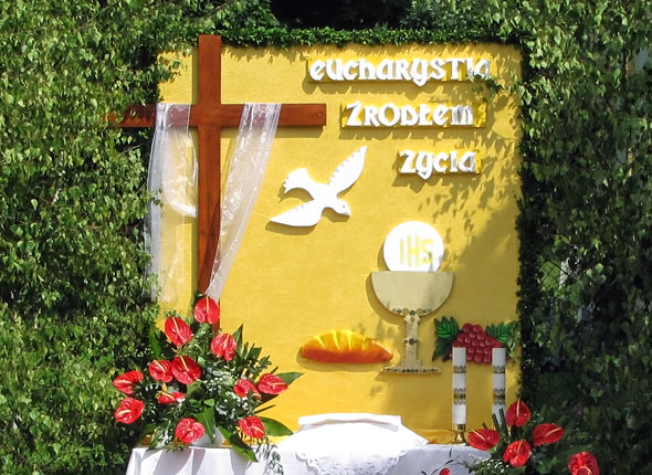 Ołtarz przygotowany przez mieszkańców ulicy Ogrodowej