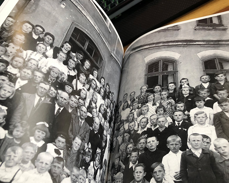Obraz: ksiazkahistoriaparafii4.jpg