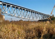 Most kolejowy nad rzeką Osobłogą